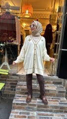 2533 Broşlu Hırka - ekru