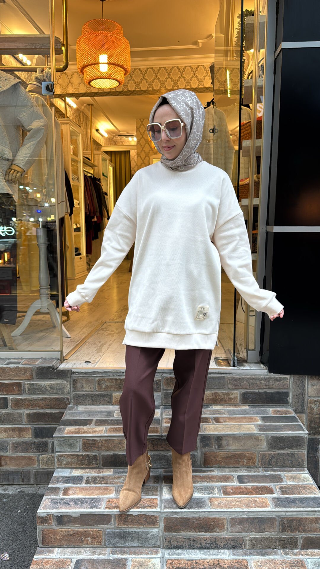 6138 Basic Sweat - Krem