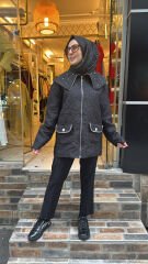 01 Kapitone Taşlı Mont - Siyah