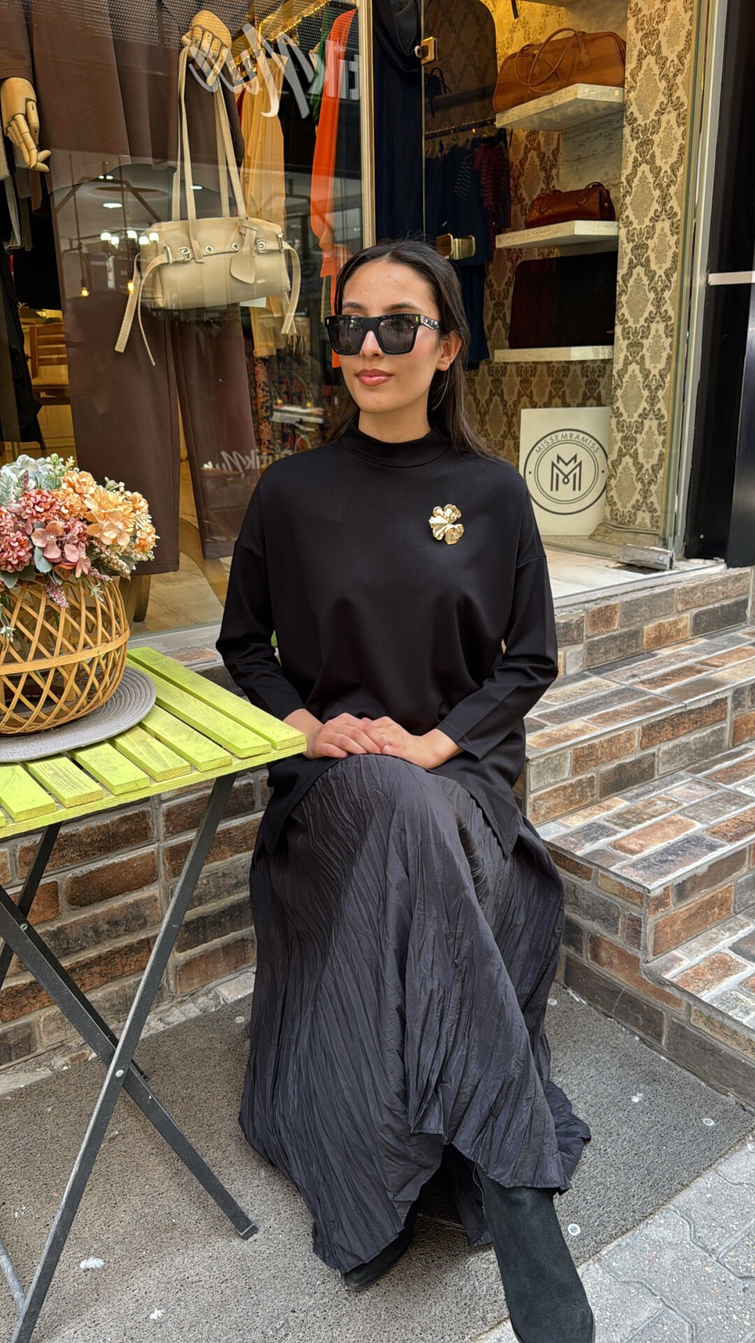 1598 Parlak Şık Etek - Siyah