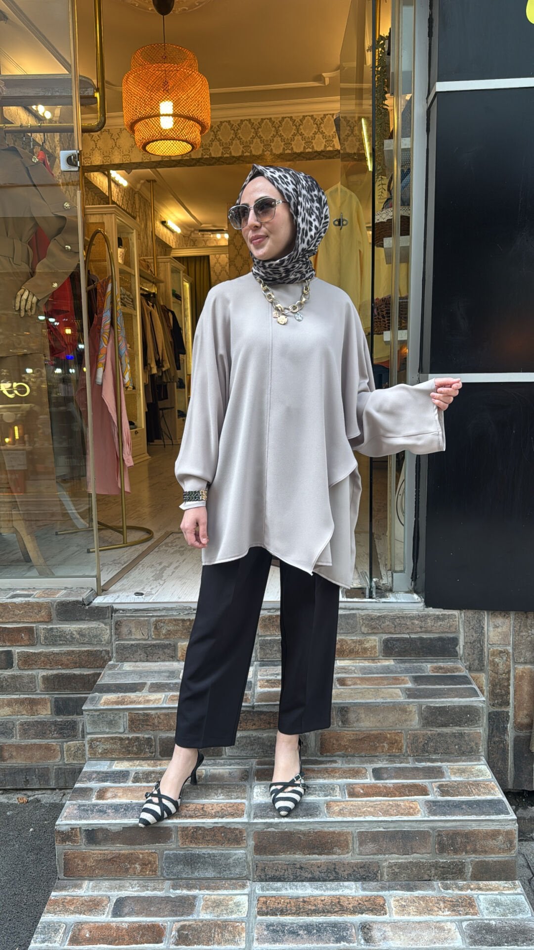 1800 Krep Şık Tunik - Vizon