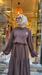 1669 Broşlu Elbise - Kahve