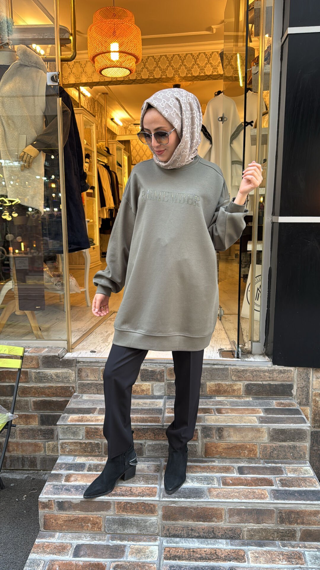 35782 Baskı Ve Taşlı Sweat - Haki