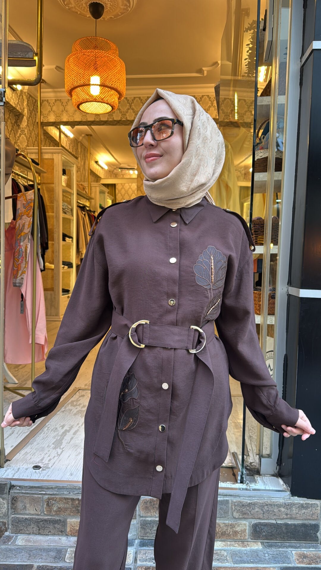 5125 Çiçekli Kemerli Takım - Kahve