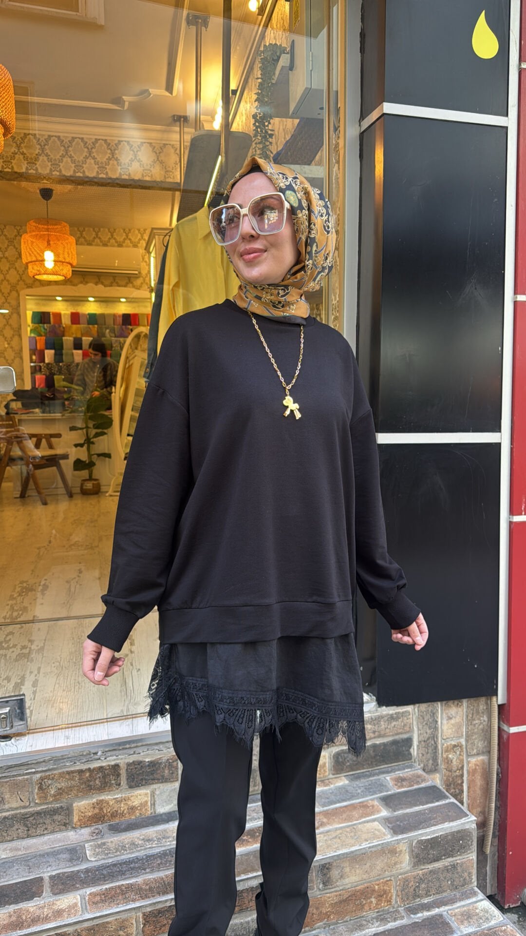 10766 Asimetrik Tüllü Sweat - Siyah